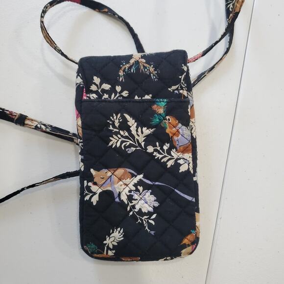 Vera Bradley Phone Crossbody Bag Merry Mischief Deer Raccoon Woodland Animal - Picture 2 of 12